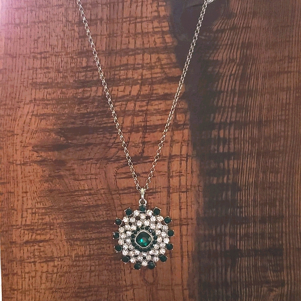 Jeweled necklace